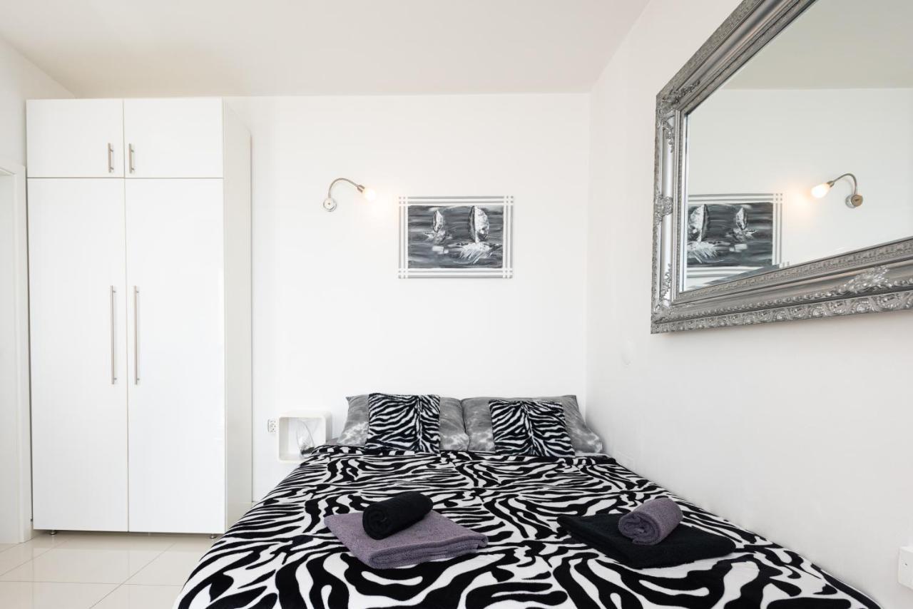 קראליביצה Apartments Viky מראה חיצוני תמונה
