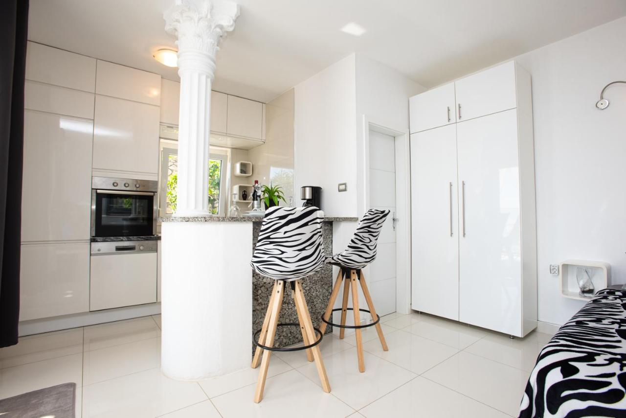 קראליביצה Apartments Viky מראה חיצוני תמונה